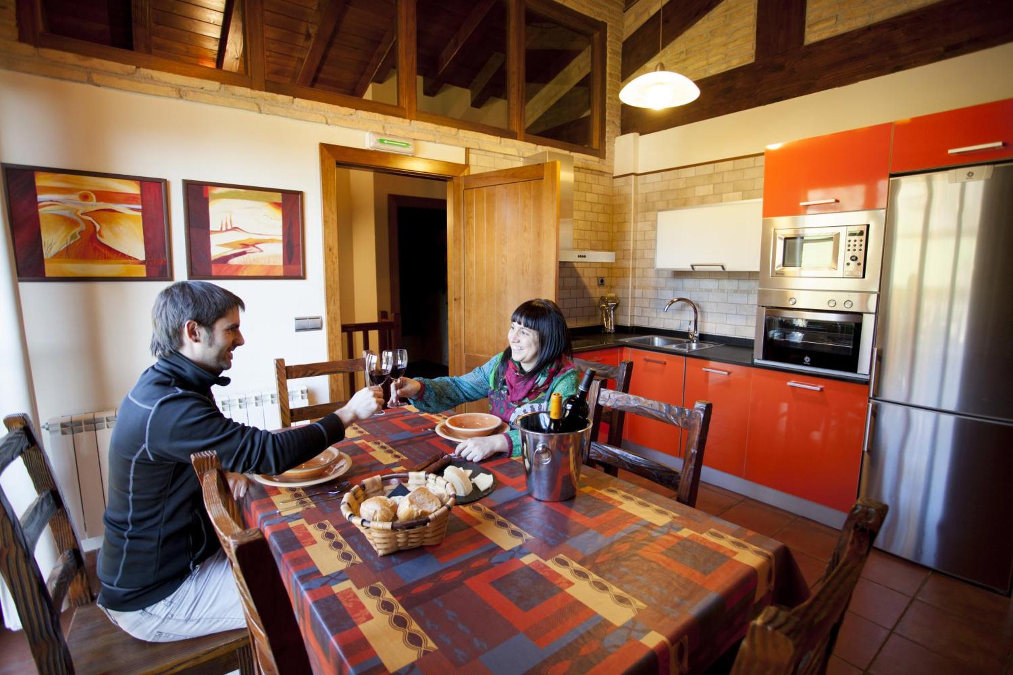 Casa Rural Urederra 1 Y 2, En Baquedano, Donde Inicia La Ruta Del Nacedero Del Urederra Exterior foto