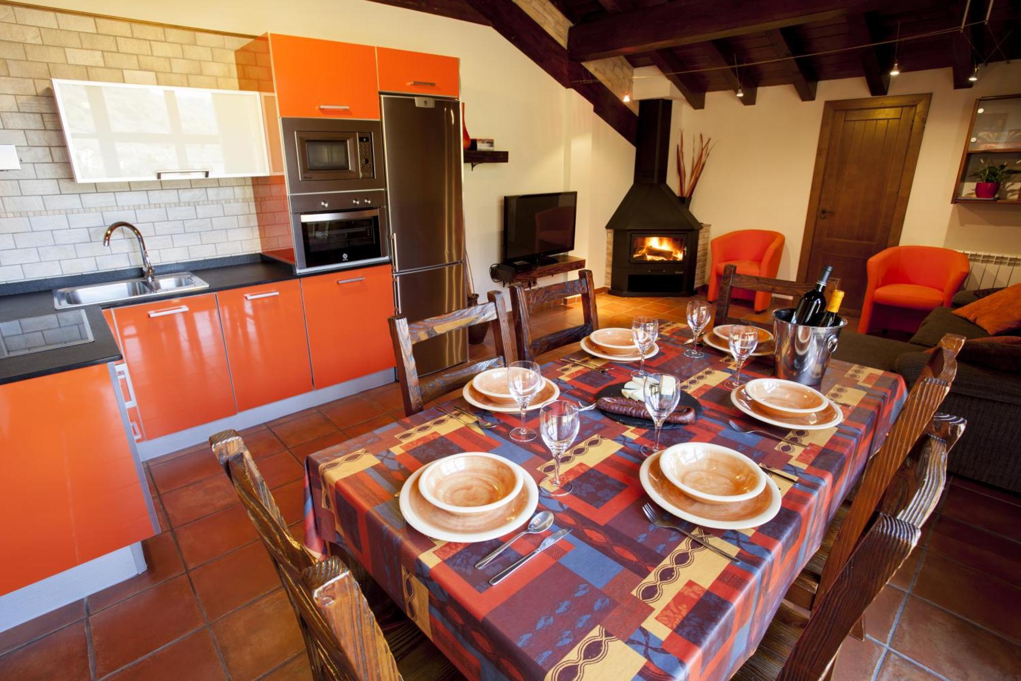 Casa Rural Urederra 1 Y 2, En Baquedano, Donde Inicia La Ruta Del Nacedero Del Urederra Exterior foto
